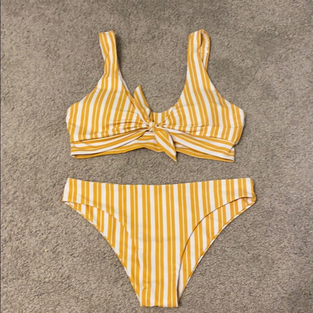 Bathing suit